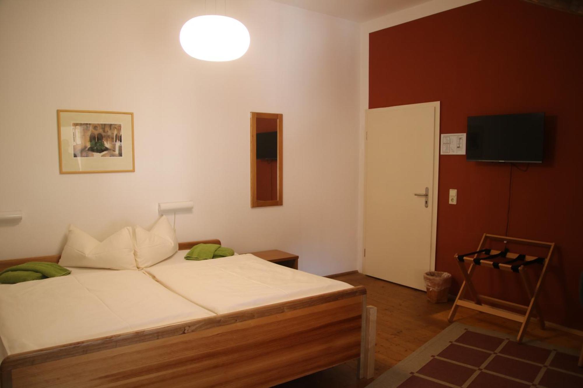 Gaestehaeuser St. Marienthal Marienthal  Esterno foto